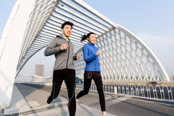 最适合在家进行的体育项目推荐